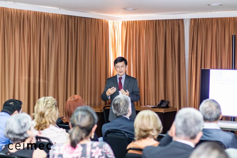 Dr. Jorge Kioshi Hosomi